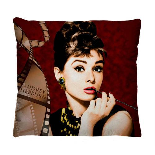 Almofada Decorativa Retro Audrey Hepburn com Refil 40x40
