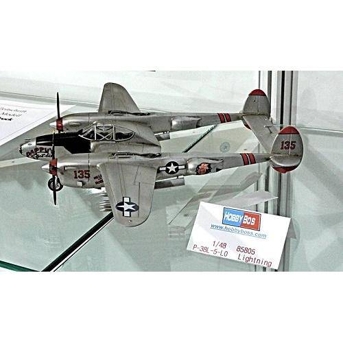 Aviao P-38l-5-Lo Lightning - Hobbyboss