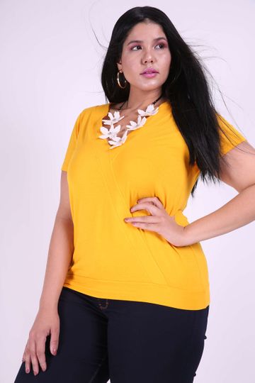 Blusa Transpassada Plus Size Amarelo G
