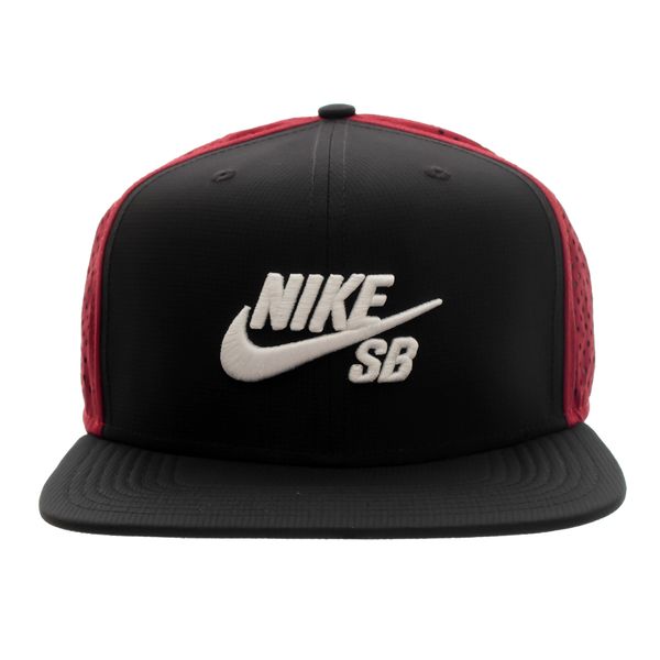 Boné Nike SB Snapback Ar Black/Wine
