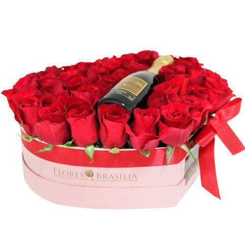 Caixa de Mini Rosas Vermelhas e Espumante Chandon Réserve Brut