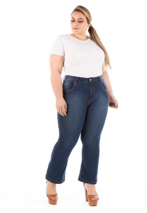 Calça Jeans Feminina Pantacourt com Lycra Plus Size