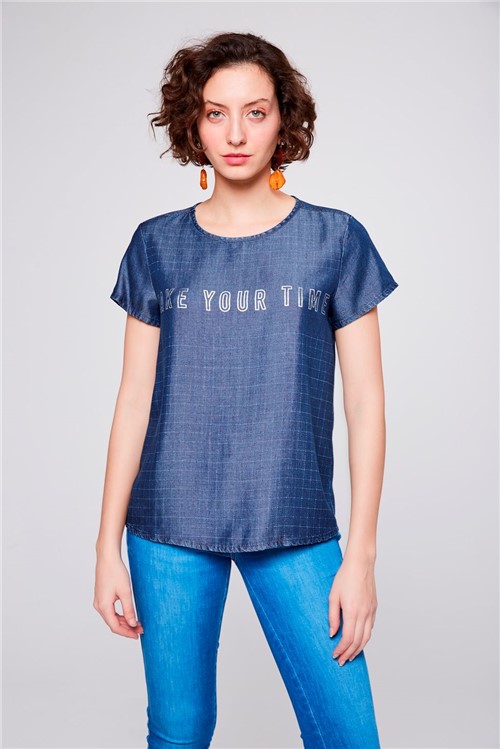 Camiseta Jeans Xadrez com Tipografia