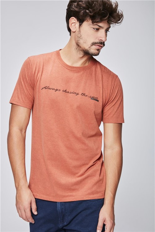 Camiseta Masculina Estampa de Tipografia