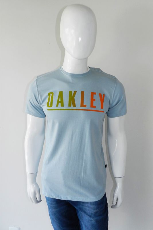 Camiseta Oakley Azul Claro Tam. P