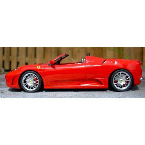 Carro Ferrari Superamerica - Revell Alema