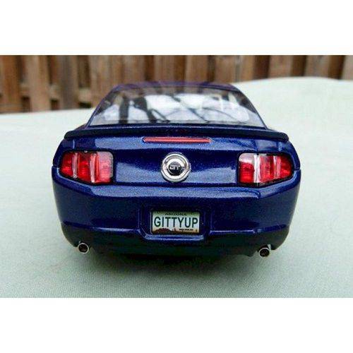 Carro Ford Mustang Gt - Revell Alema