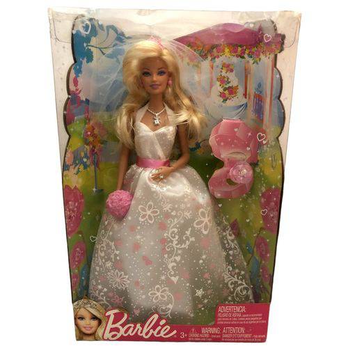 Edição Especial - Boneca Barbie com Vestido de Noiva - Pronta para o Casamento - Acompanha Anel para a Criança - Mattel / Ano de Fabricação: 2011