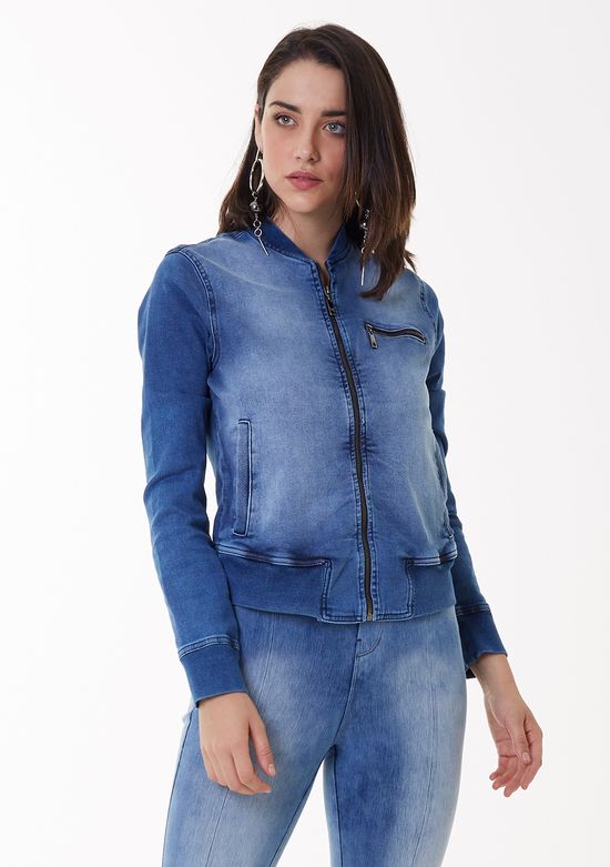 Jaqueta Jeans com Estampa de Caveira