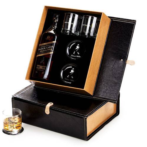 Kit Whisky Johnnie Walker Black Label Litro + 2 Copos + 2 Porta Copos (SQ13249)