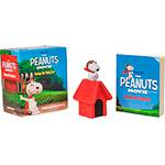 Livro - The Peanuts Movie: Snoopy The Flying Ace - Figurine And Sticker Book Kit