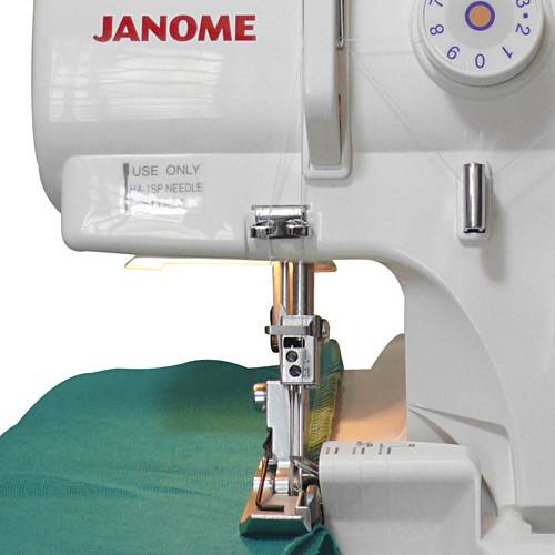 Máquina de Costura Janome Overloch 8002D Uso Doméstico Branco