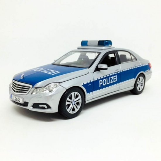 Mercedes Benz E-Class Polizei 1:18 - Maisto - Minimundi.com.br