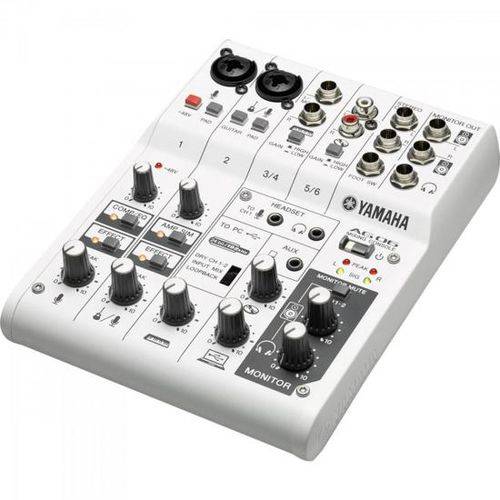 Mesa de Som e Interface de Áudio 6 Canais Ag06 Branca Yamaha