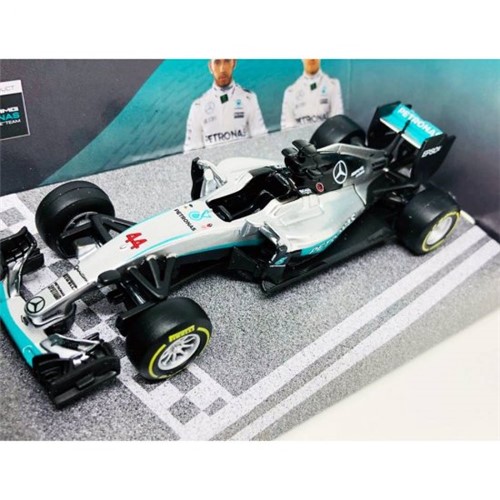 Miniatura F1 Mercedes Benz W07 #44 Lewis Hamilton 1:43 - Burago