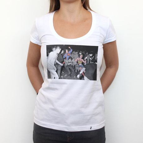 Mosh-pit - Camiseta Clássica Feminina