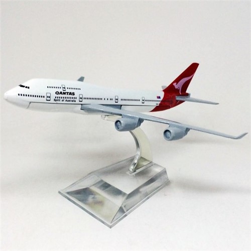Qantas Airways Boeing 747 HB Toys Minimundi.com.br