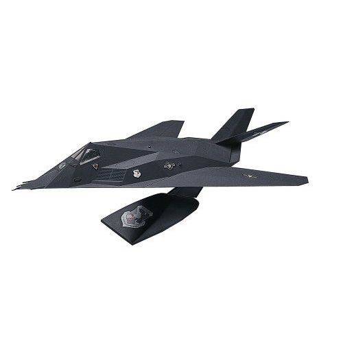 Revell 85-1182 F-117 Nighthawk 1:72 " Snap-tite "