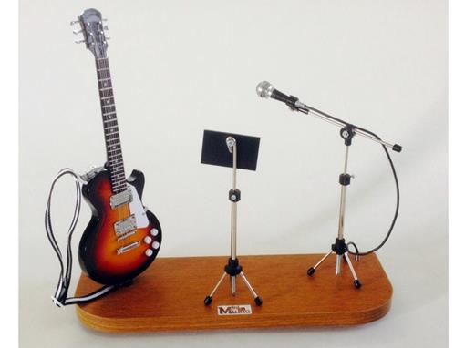 Set Guitarra Les Paul + Partitura + Microfone - 1:4 - TudoMini
