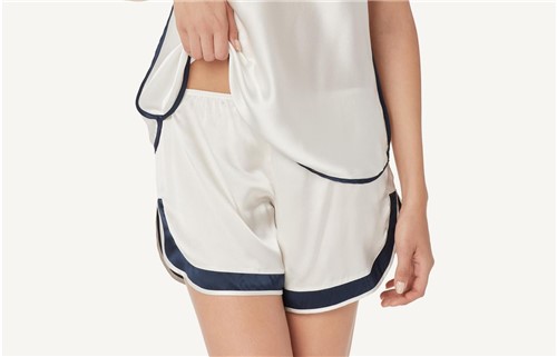 Shorts de Seda com Bordos Contrastantes - Off-White M