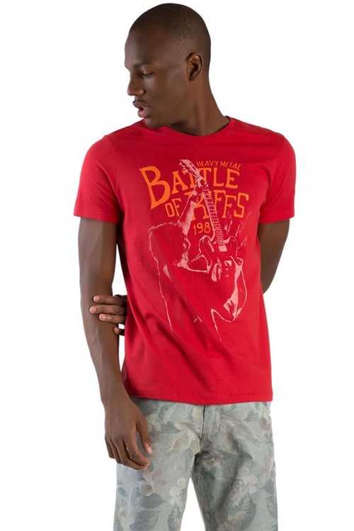 T-Shirt Fit Estampada Vermelho Vermelho/P