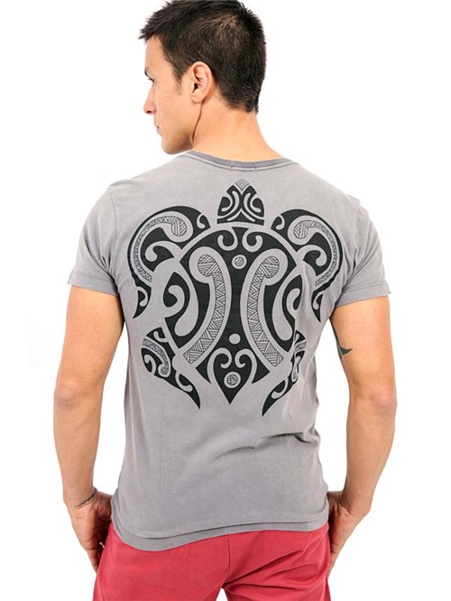 T-shirt Maori Turtle-preto Stoned-p