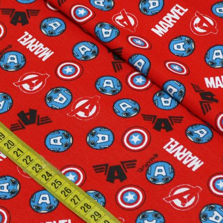 Tecido Estampado para Patchwork - Marvel: Capitão América Fundo Vermelho (0,50x1,50)