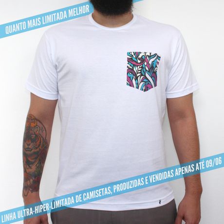 Tipocali Padronagem - Camiseta Clássica com Bolso Masculina