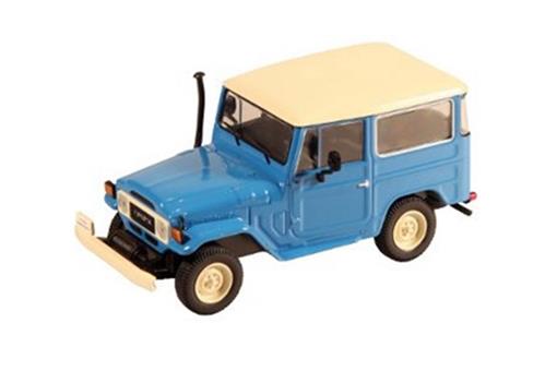 Toyota: Bandeirante (1967) - Azul/Branca - 1:43 - Ixo 130154