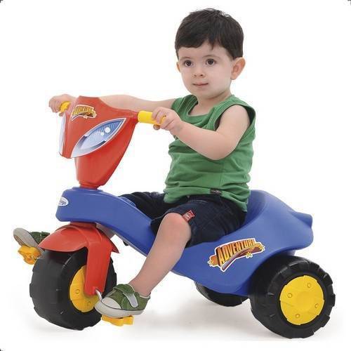 Triciclo Infantil Adventure com Pedal Resistente Xalingo