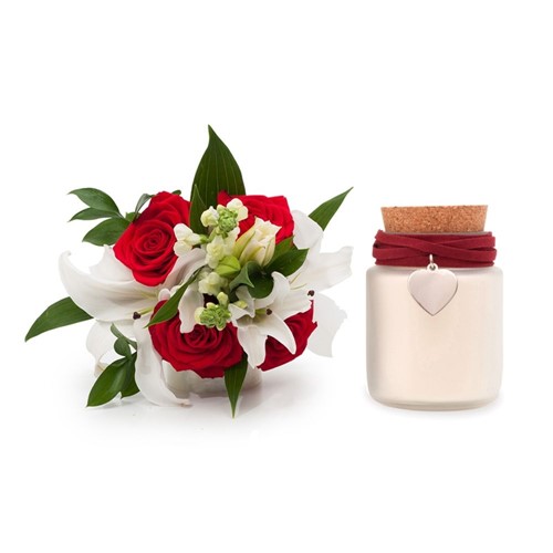Vela Coração + Buquê Amore com Flores Brancas e Vermelhas P