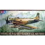 1/48 Douglas A-1j Sky-raider - Tamiya