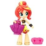 Boneca Hasbro Little Pony Equestria Girls Cupcake C0839