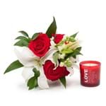 Buquê Amore com Flores Brancas e Vermelhas P + Vela Love