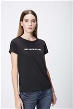 Camiseta Feminina com Tipografia