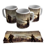 Caneca Walking Dead Fight The Dead Fear The Living