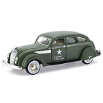 Chrysler Airflow 1936 Army 1:32 Signature Models Verde