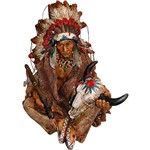 Estátua Índio Chefe Sentado com Cachimbo Resina Marrom - Oldway