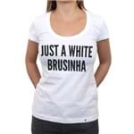 Just a White Brusinha - Camiseta Clássica Feminina