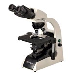 Microscópio Biológico Binocular com Aumento de 40x Até 1.000x ou 40 Até 1.500x (opcional), Objetiva Planacromática Infinita.
