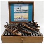 Miniaturas Decorativas de Embarcações de Época com Fragata em Metal