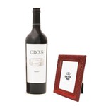 Porta-retratos Vermelho Clássico + Vinho Tinto Circus 750ml