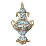 Potiche em Porcelana Sévres Azul Claro com Apliques em Bronze e Detalhes em Ouro