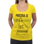 Procura-se Canarinho - Camiseta Clássica Feminina