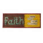 Quadro Metal Efeito Colagem Faith Verm. Retangular 20x56x2cm