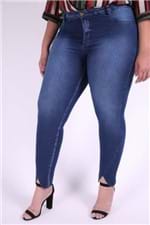 Skinny Jeans com Recorte na Barra Plus Size 48