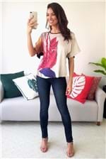 T-shirt Morena Rosa Decote Redondo com Silk - Bege