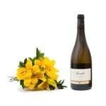 Vinho Branco Laroche + Buquê Felicidade com Flores Amarelas P
