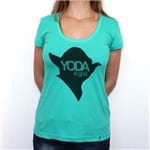 Yoda Is God - Camiseta Clássica Feminina